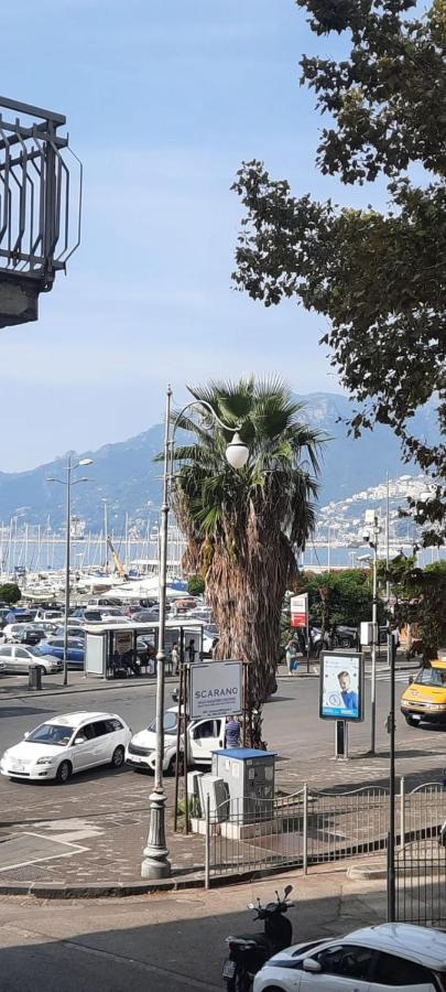 Affittacamere Central Concordia Salerno Zewnętrze zdjęcie